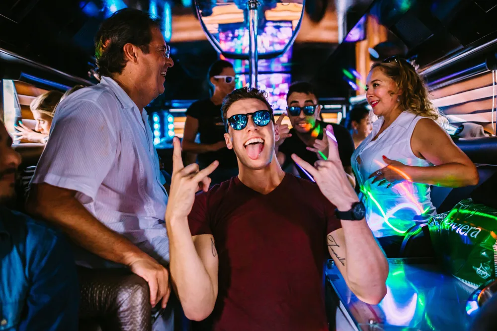 Party Bus в Пунта-Кане (18+)