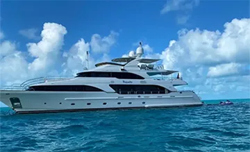 Benetti 120