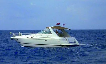 Champagne Girl 40 ft