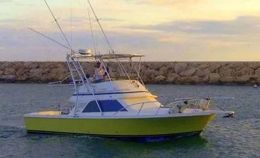 Revoltosa 33 ft